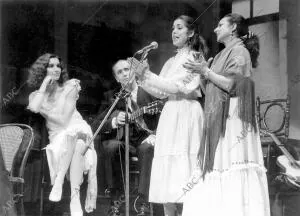 Ana Belén, Amancio Prada, Lole y Lola Flores, 1984