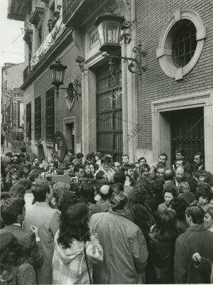 Los manifestantes coincidieron con un grupo de objetores de conciencia que se...