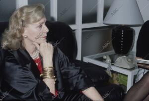 La actriz Lauren Bacall en Madrid para grabar un programa de televisión con...