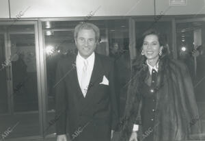 En la imagen, el actor Arturo Fernández con Carmen Quesada