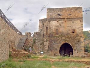 Ponferrada, Leon, foto Heras Restauracion del castillo templario de Ponferrada ,...