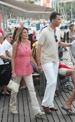 palma de mallorca,2-8-05-lllegada al club nautico de los principes de asturias