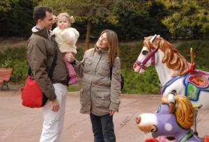 Los Principes de Asturias( don Felipe y doña Leticia), junto A su Hija la...