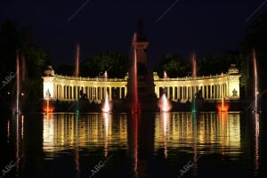 Juego de Luces y agua en parque de el Retiro