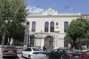 Fotos al edificio de la Gerencia de Urbanismo en la Avenida de Medina Azahara