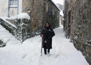 Una gran nevada del año tiñe Galicia de blanco