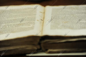 Biblioteca de la Ub. Restauracion de Libros Antiguos