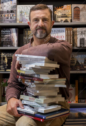 Entrevista A Miguel Tebar, director de la editorial y Libreria la Libreria en la...