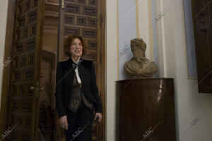 Entrevista a Carmen Iglesias primera directora de la academia de la historia