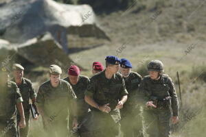 S.M el Rey Felipe Vi, Asiste al ejercicio Trident Juncture, en el campo de...