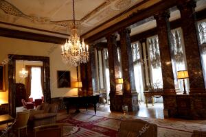 Visita al palacio de Amboage, actual empajada de Italia