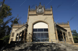 El pabellón real en el parque de María Luisa