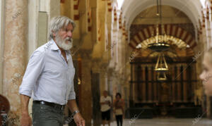 El actor Harrison Ford y su esposa Calista Flockhart, visitan la Mezquita...