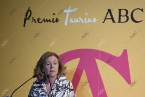 Entrega del Ix premio taurino Abc A Morante de la Puebla