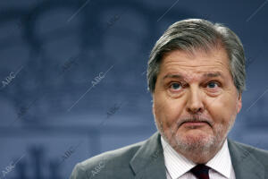 Iñigo Méndez de Vigo en la rueda de prensa posterior al Consejo de Ministros