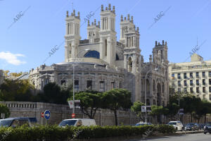 Parroquia Santa María del Silencio, en la calle Raimundo Fernández Villaverde