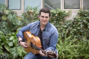 Entrevista al cantante Sevillano, Manu Tenorio, en la casa de Abc