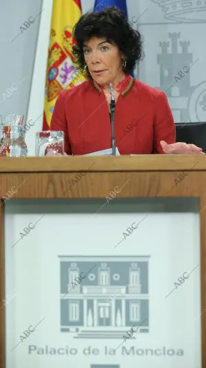 Rueda de prensa de Isabel Celaa posterior a la reunión del Consejo de Ministros
