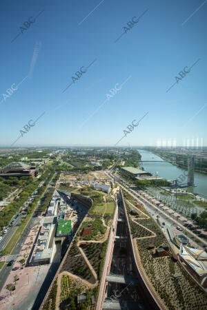 Vista Aérea de la cartuja desde torre Sevilla