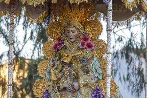 Procesión de la Virgen del rocío en la Aldea