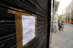 Terrazas, monumentos, comercios cerrados
