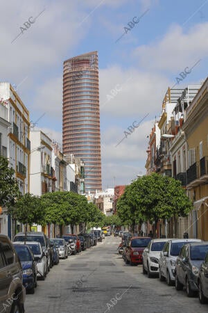 Día 14 de confinamiento por el coronavirus. Reportaje de los barrios. Triana...