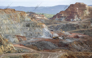 Trabajos en la mina a cielo abierto de Cerro Colorado