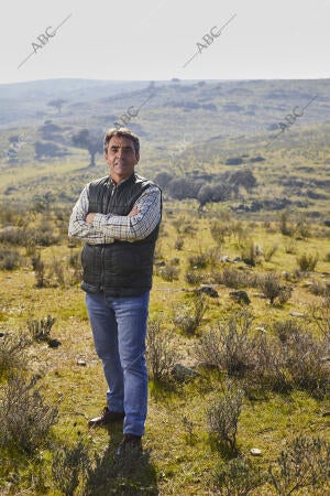 Victorino Martín en la finca «Las Tiesas de Santa María», sede de su ganadería...