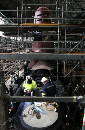 Últimos trabajos de construcción del nuevo submarino S-81 Isaac Peral antes de...