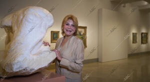 La baronesa Thyssen posa para ABC en una de las salas del museo dedicada a su...