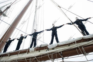 Reportaje del barco Juan Sebastián de Elcano en el puerto de Barcelona