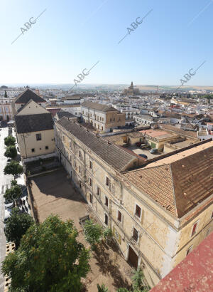 Edificio de la zona militar en la Trinidad