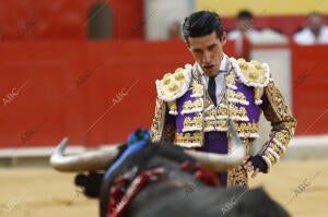 Talavante durante la tercera corrida de toros de la Feria de Granada