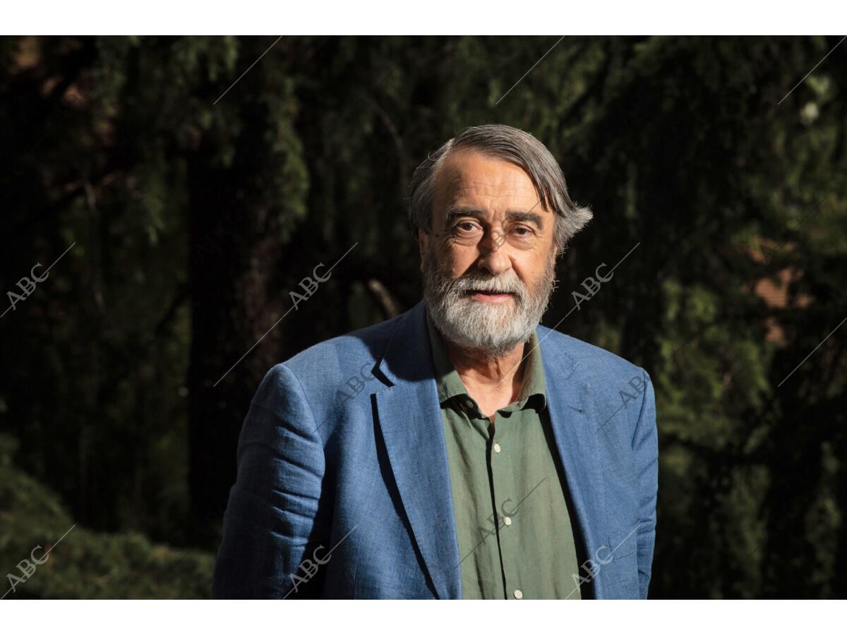 Entrevista a Pedro García Cuartango, galardonado con el Premio Luca de ...