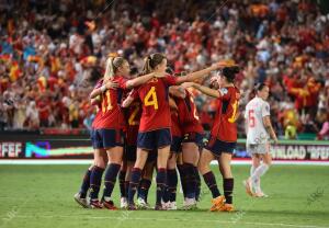 Partido de la selección española femenina contra Suiza que venció por 5 a 0 en...
