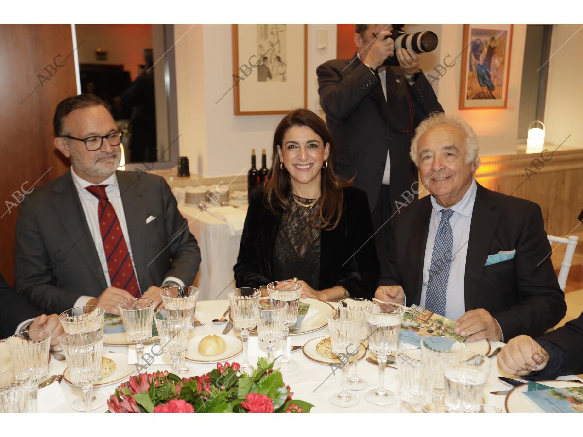 Alberto Pérez Solano, abogado, y Magdalena Salas Gavilán, directora del  Centro... - Archivo ABC