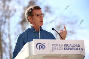 Participan Alberto Núñez Feijóo, José María Aznar, Mariano Rajoy, Isabel Díaz...