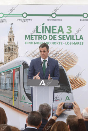 Asisten el ministro de Transportes y Movilidad Sostenible, Oscar Puente, la...