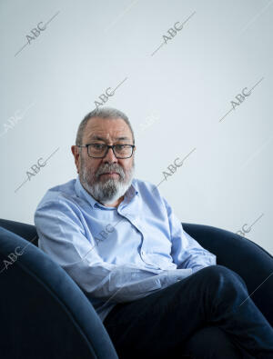 Entrevista a Cándido Méndez, exsecretario general de UGT por la publicación de...