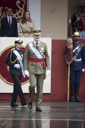 sfile de las Fuerzas Armadas por el día de la Hispanidad