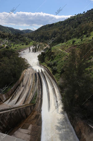 Embalse del Guadalmellato casi al máximo de su capacidad por las semanas de...