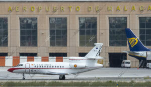 Avión Falcon presidencial en las pistas del aeropuerto de Málaga