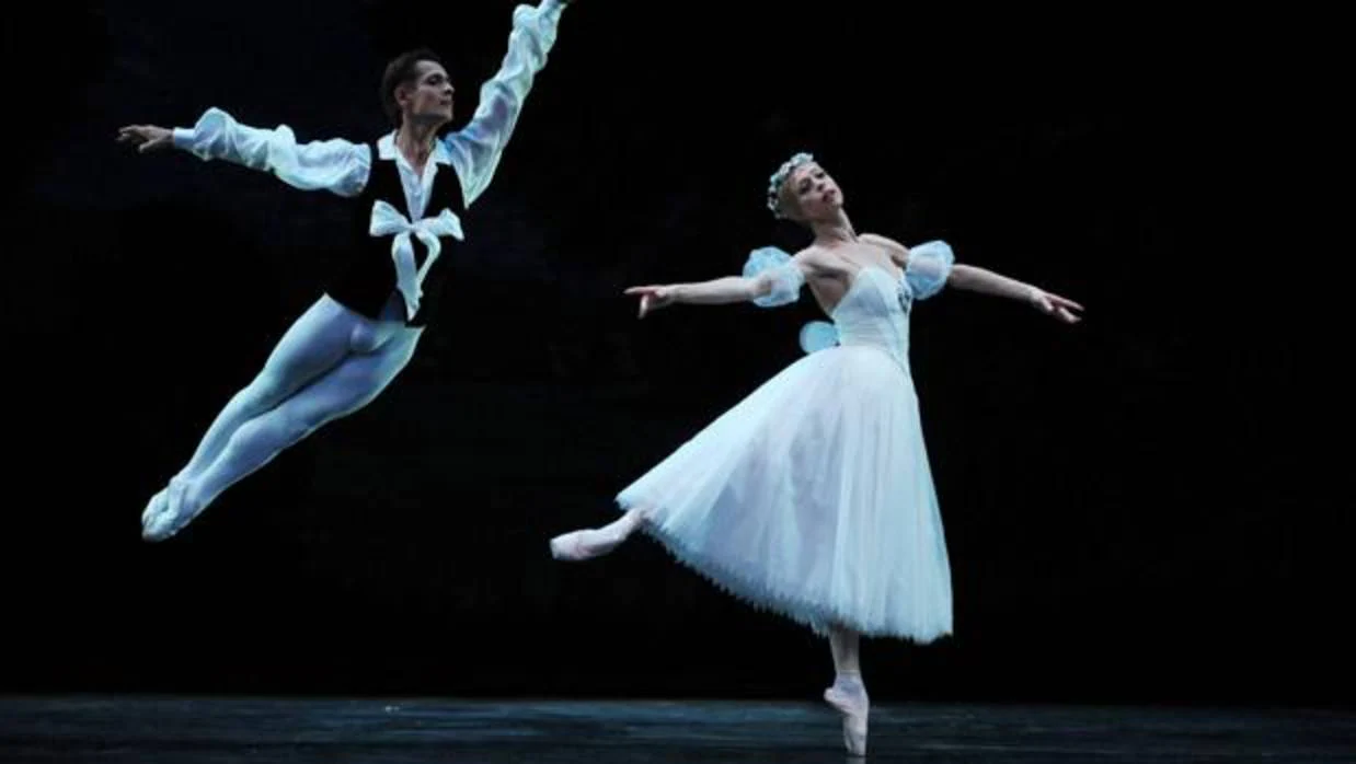 Ballets Russes interpretando la Sílfide