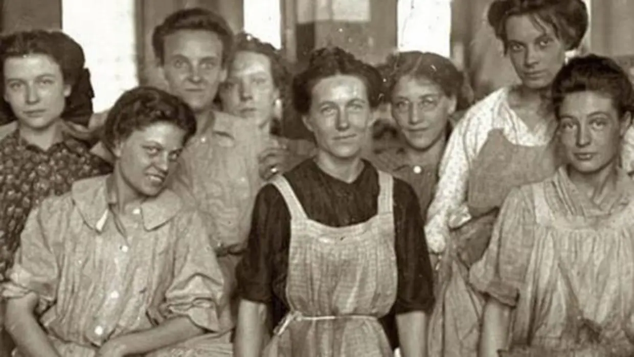 Un grupo de trabajadoras a principios del siglo XX