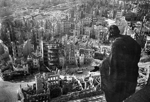 La ciudad de Dresde, tras el bombardeo