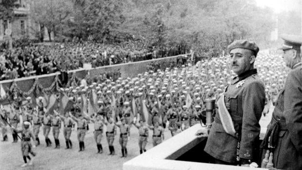 Franco, en el denominado desfile de la victoria celebrado en Madrid el 19 de mayo de 1939