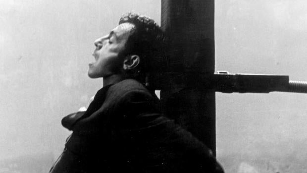 Los reos, ante el garrote vil en pleno siglo XX: «No me cubras, supongo que serás rápido»