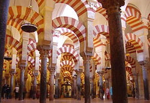 La mezquita de Córdoba, el monumento más conocido de los Omeyas de occidente.