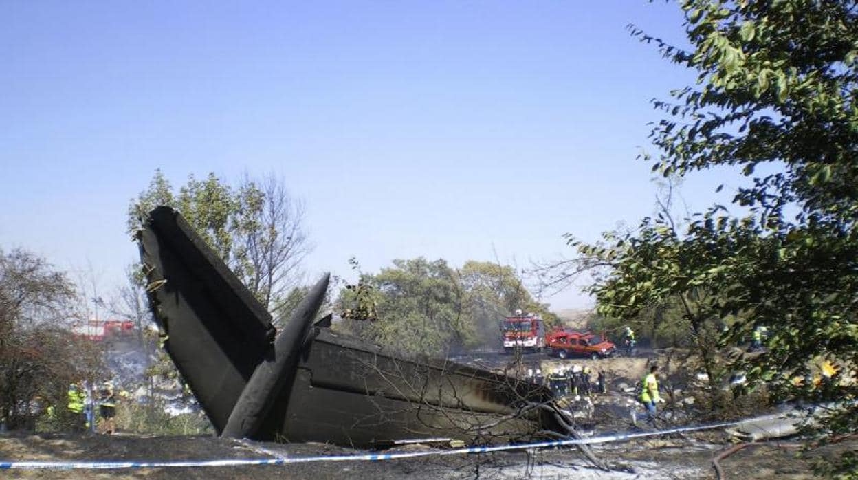 Restos del avión de Spanair siniestrado el 20 de agosto de 2008 en el aeropuerto de Barajas, en Madrid, en el que fallecieron 154 personas. Esta tragedia marcó un antes y un después en la seguridad aérea en España y en asistencia a las víctimas
