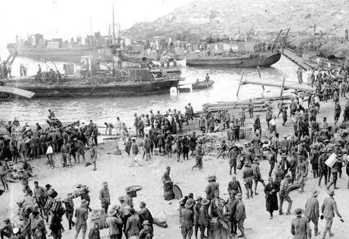 Imagen del 8 de septiembre tras el desembarco de las tropas españolas en Alhucemas